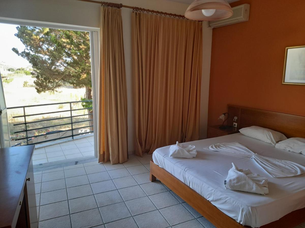 Hotel Iria Beach Εξωτερικό φωτογραφία