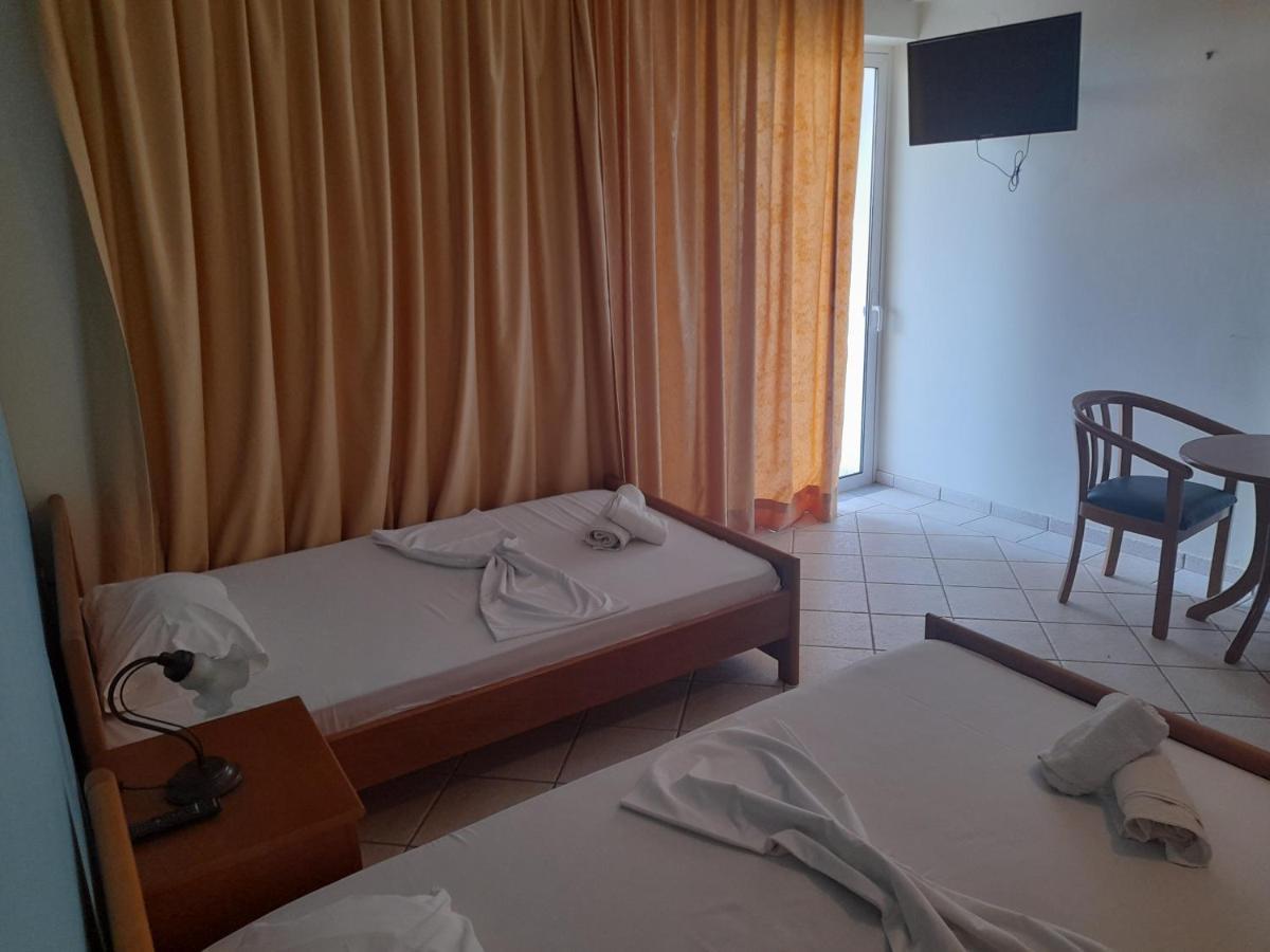 Hotel Iria Beach Εξωτερικό φωτογραφία