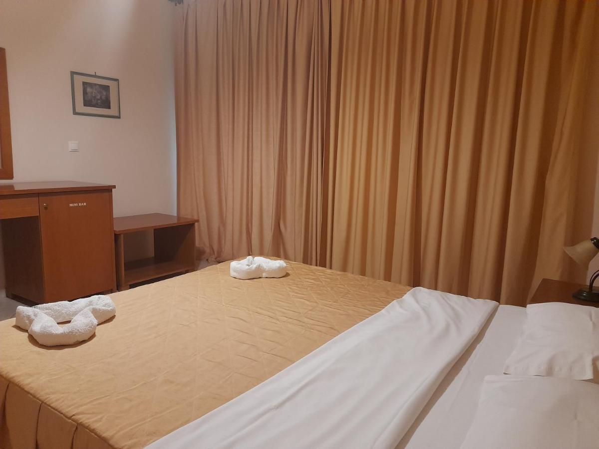 Hotel Iria Beach Εξωτερικό φωτογραφία